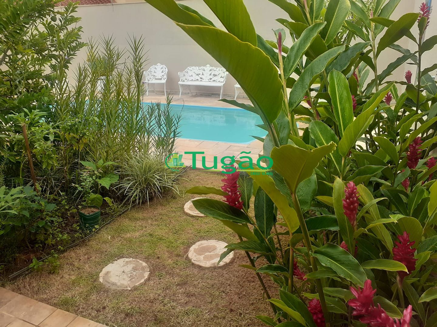 Casa com 3 quartos à venda, 230m² — foto 17 de 18