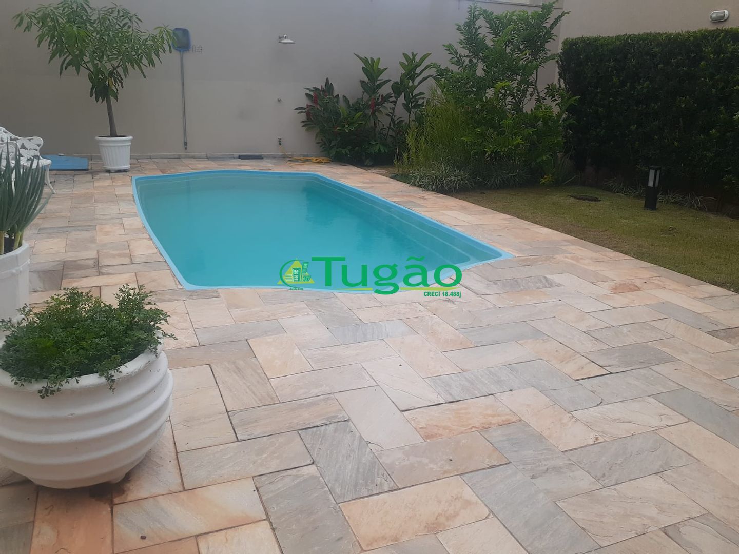 Casa com 3 quartos à venda, 230m² — foto 18 de 18
