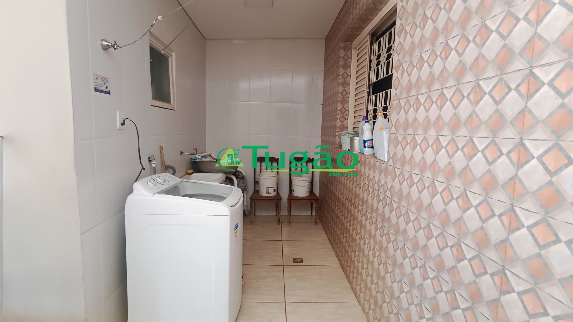 Casa com 4 quartos à venda, 193m² — foto 3 de 15