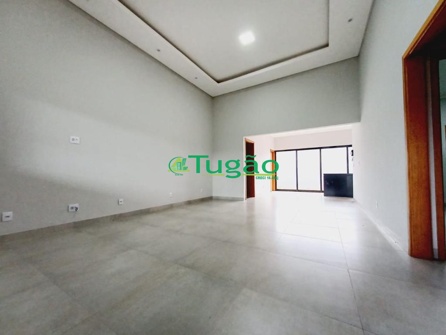 Casa com 3 quartos à venda, 120m² — foto 2 de 12