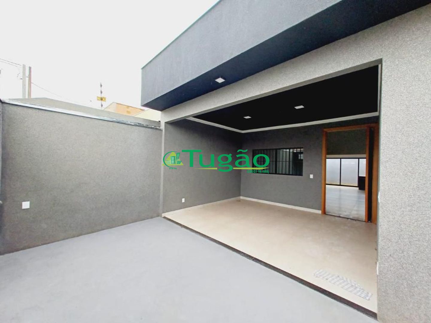 Casa com 3 quartos à venda, 120m² — foto 1 de 12