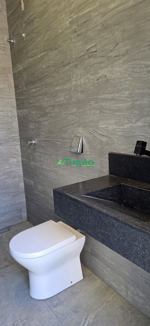 Casa de Condomínio com 3 quartos à venda, 215m² — foto 9 de 18