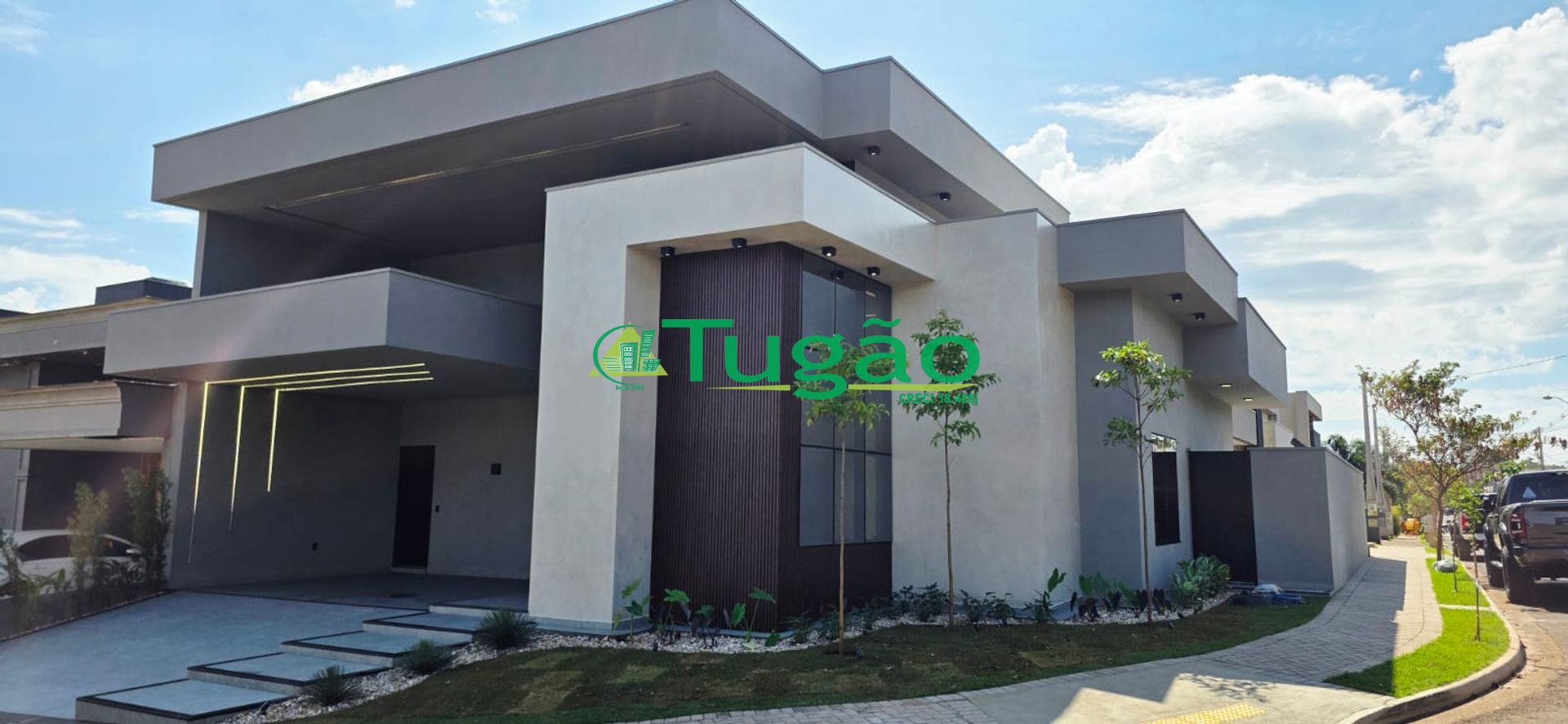 Casa de Condomínio com 3 quartos à venda, 215m² — foto 1 de 18