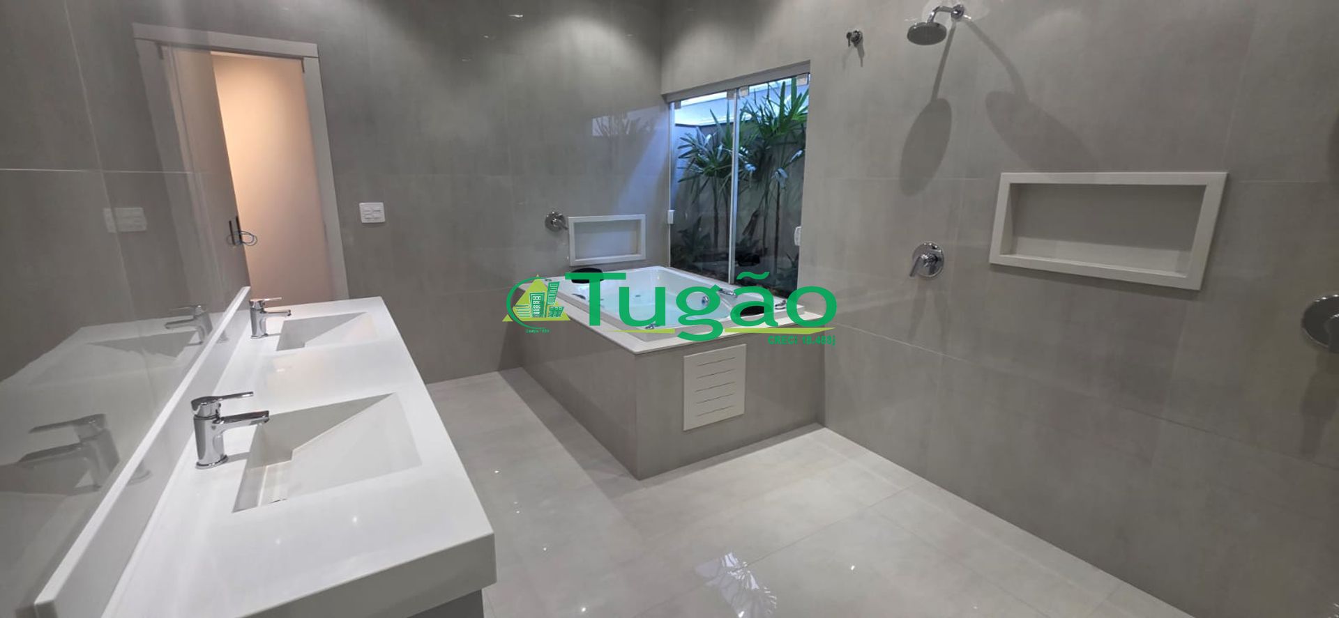 Casa de Condomínio com 3 quartos à venda, 215m² — foto 4 de 18