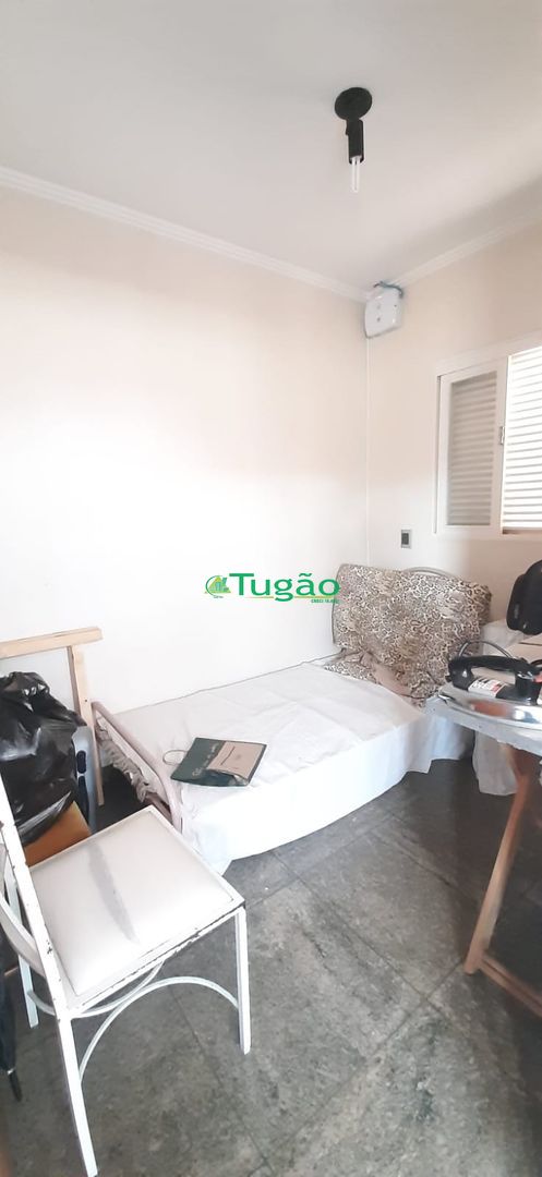 Casa com 3 quartos à venda, 330m² — foto 19 de 29
