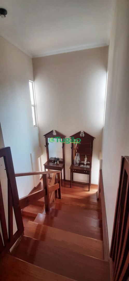 Casa com 3 quartos à venda, 330m² — foto 18 de 29