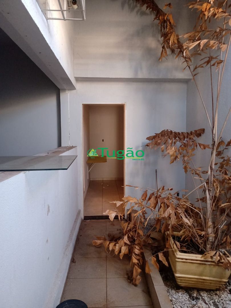 Loja / Salão / Ponto Comercial  para aluguel, 450m² — foto 4 de 19