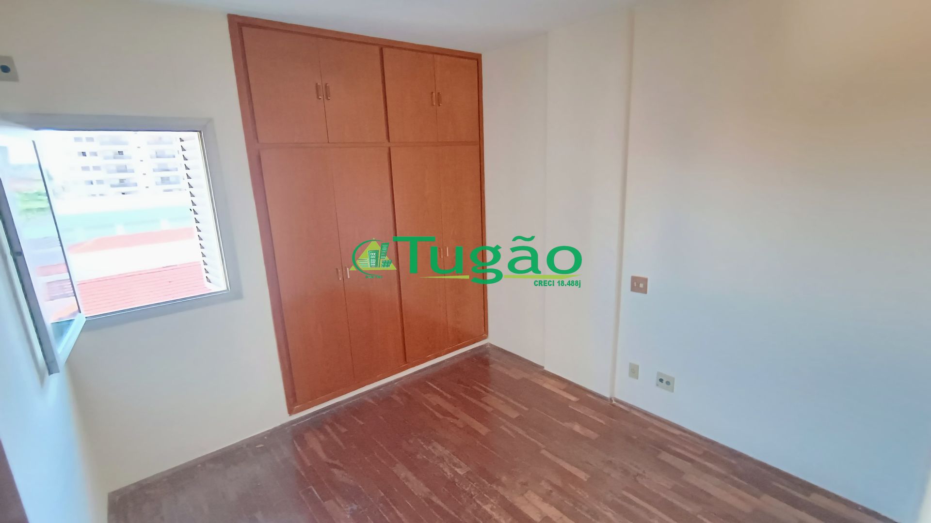 Apartamento com 3 quartos à venda, 105m² — foto 6 de 10
