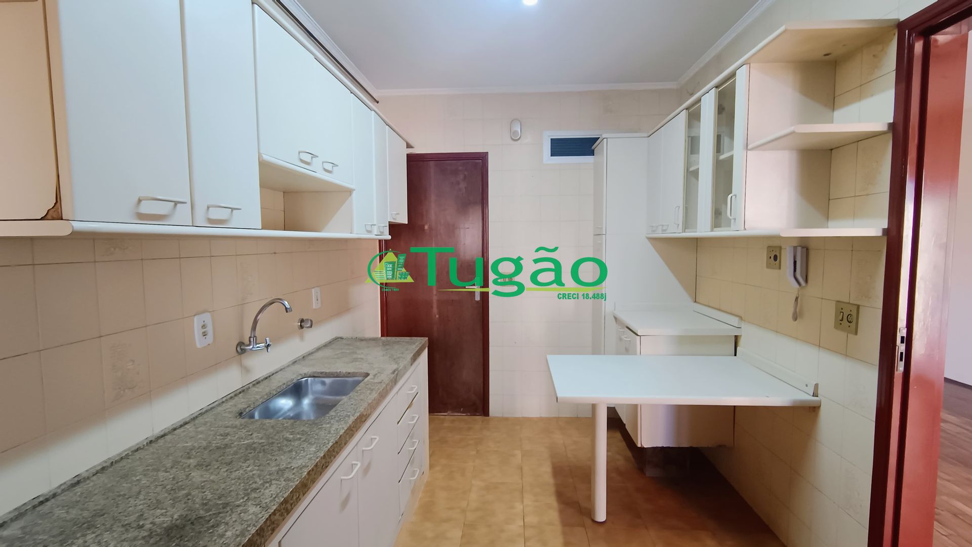 Apartamento com 3 quartos à venda, 105m² — foto 3 de 10