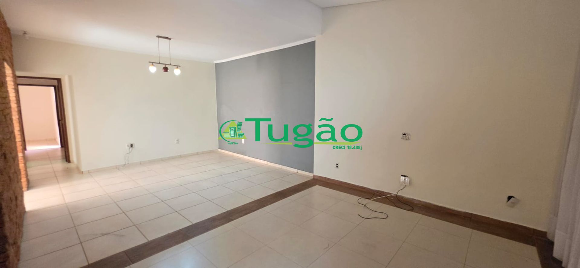 Casa com 3 quartos à venda, 128m² — foto 1 de 21