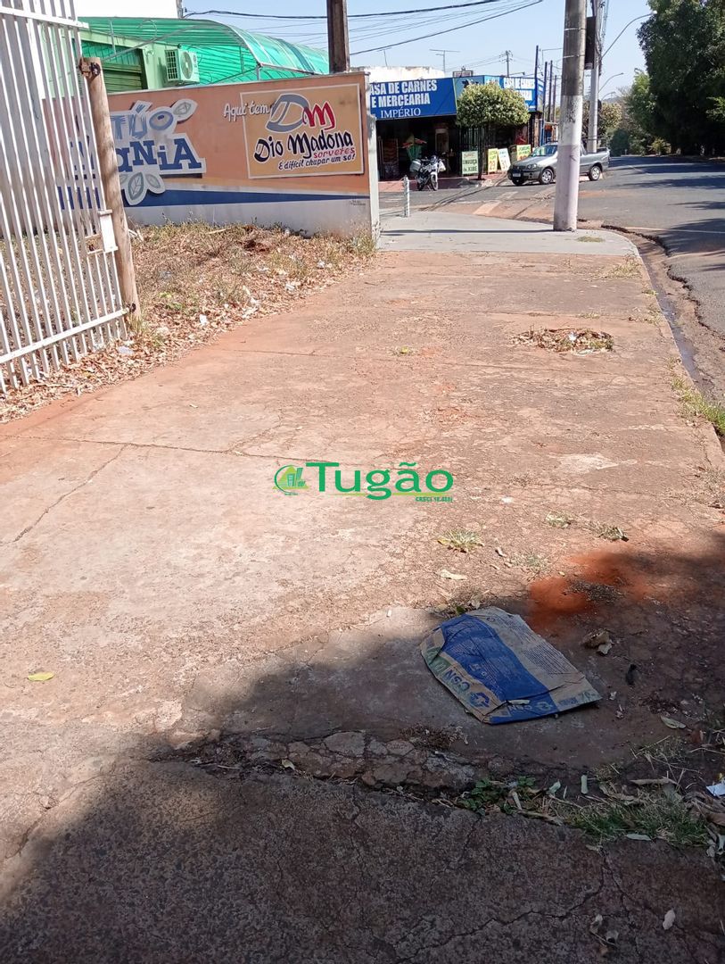 Terreno / Lote / Condomínio  à venda, 194m² — foto 1 de 3