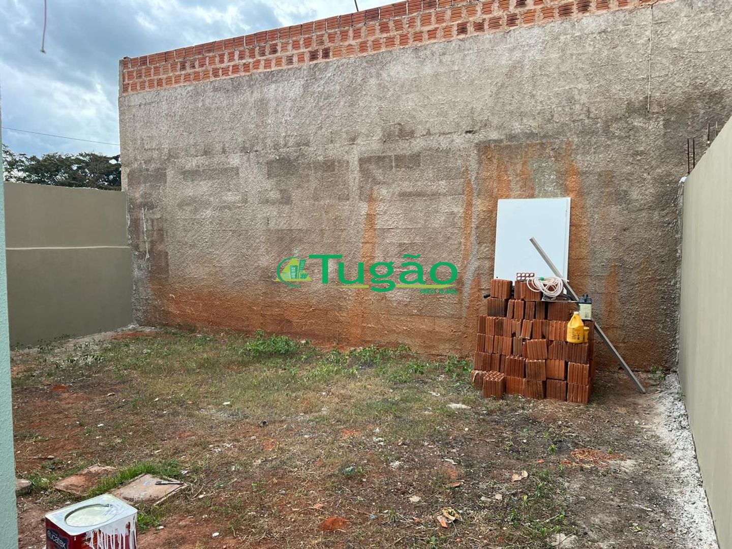 Casa com 2 quartos à venda, 44m² — foto 2 de 16
