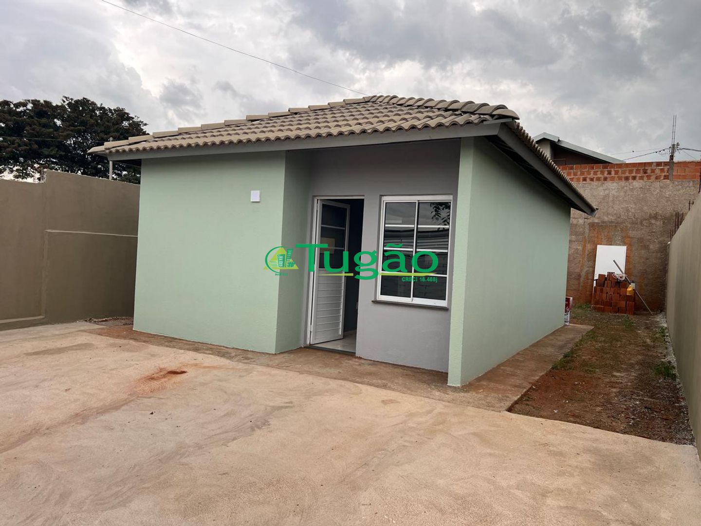 Casa com 2 quartos à venda, 44m² — foto 1 de 16