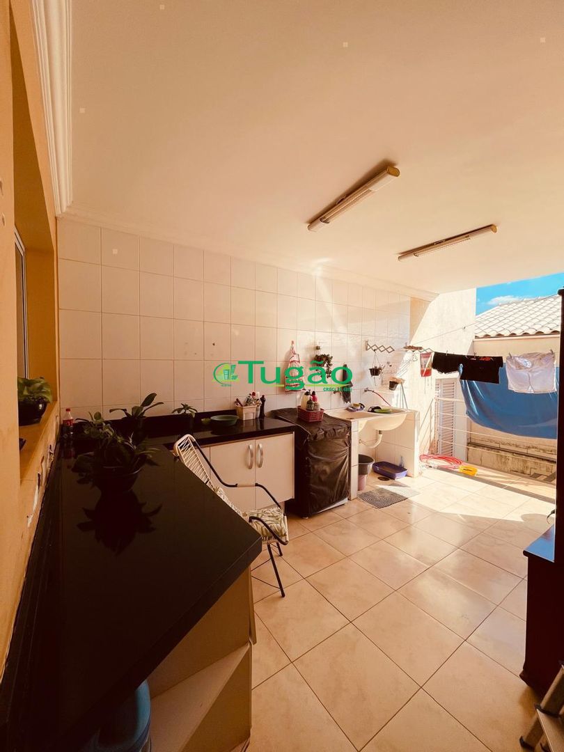 Casa de Condomínio com 4 quartos para aluguel, 482m² — foto 24 de 26