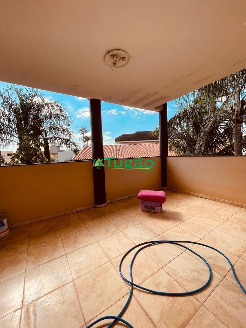 Casa de Condomínio com 4 quartos para aluguel, 482m² — foto 17 de 26