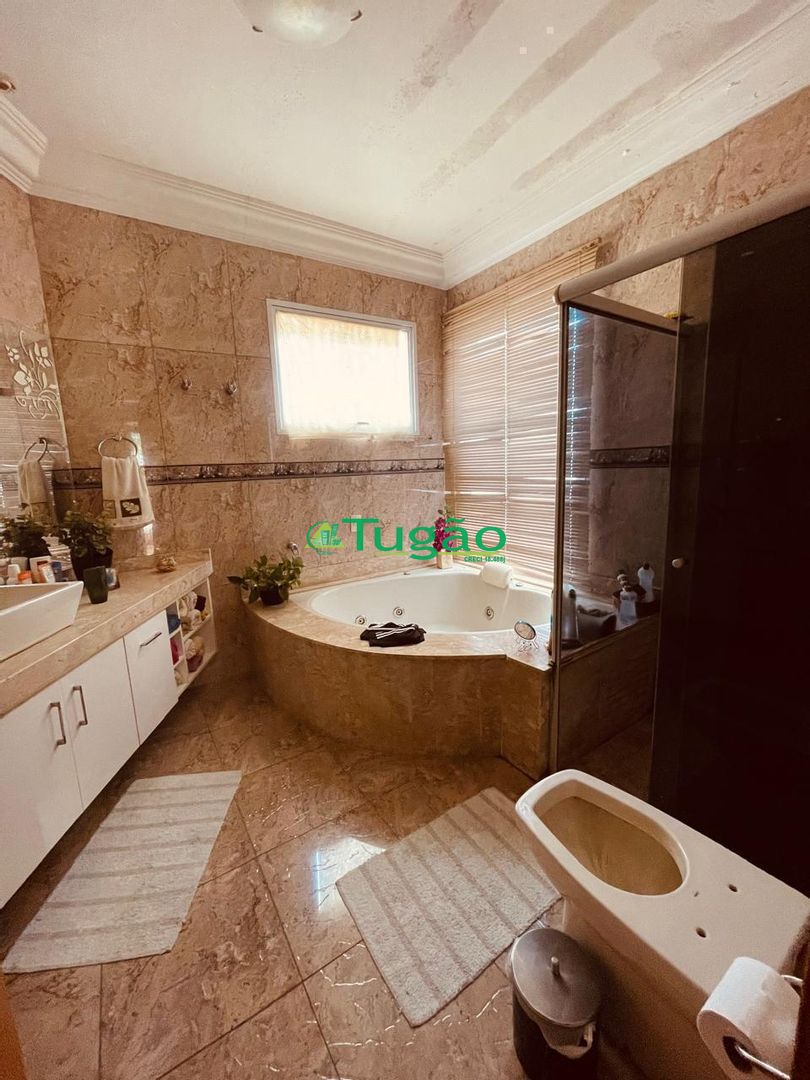 Casa de Condomínio com 4 quartos para aluguel, 482m² — foto 20 de 26
