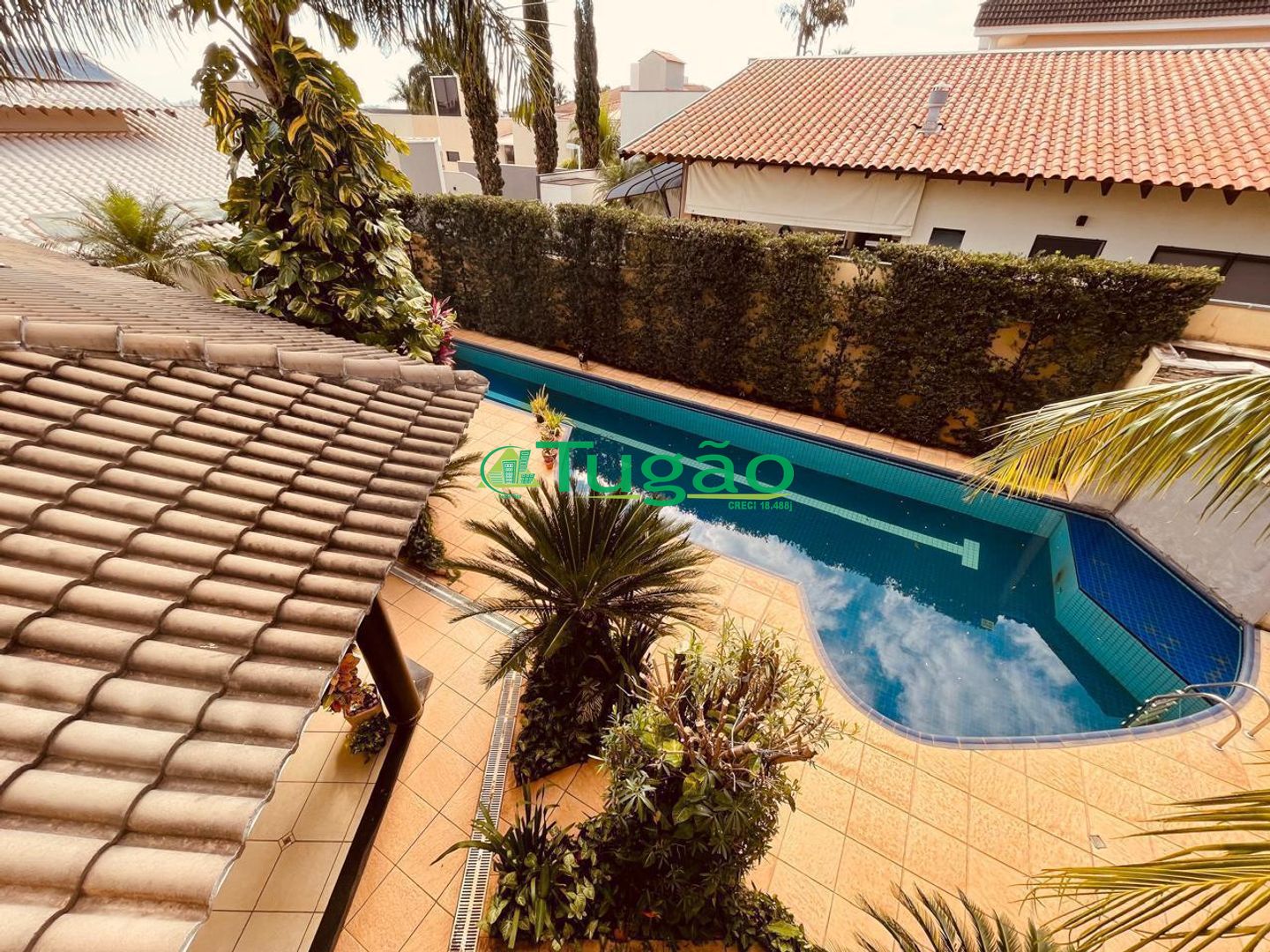 Casa de Condomínio com 4 quartos para aluguel, 482m² — foto 18 de 26