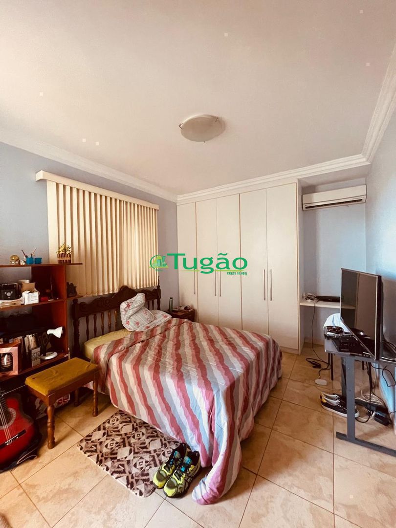 Casa de Condomínio com 4 quartos para aluguel, 482m² — foto 13 de 26