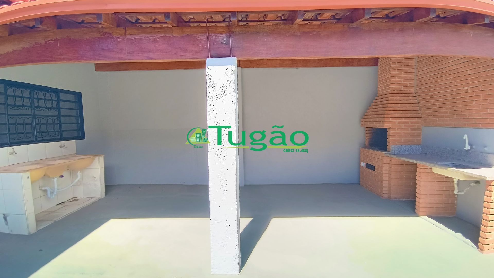 Casa com 2 quartos à venda, 105m² — foto 1 de 13