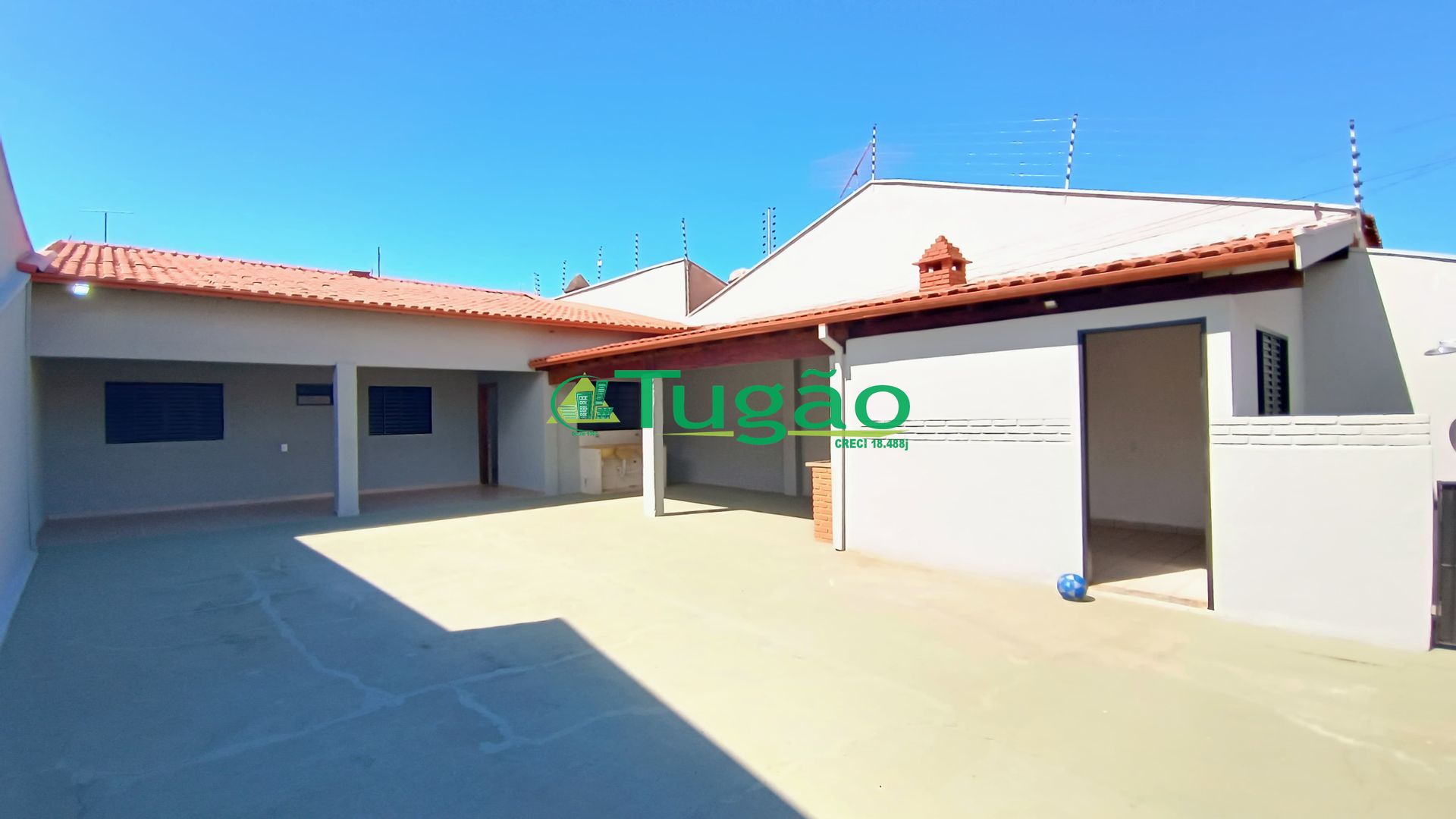 Casa com 2 quartos à venda, 105m² — foto 2 de 13