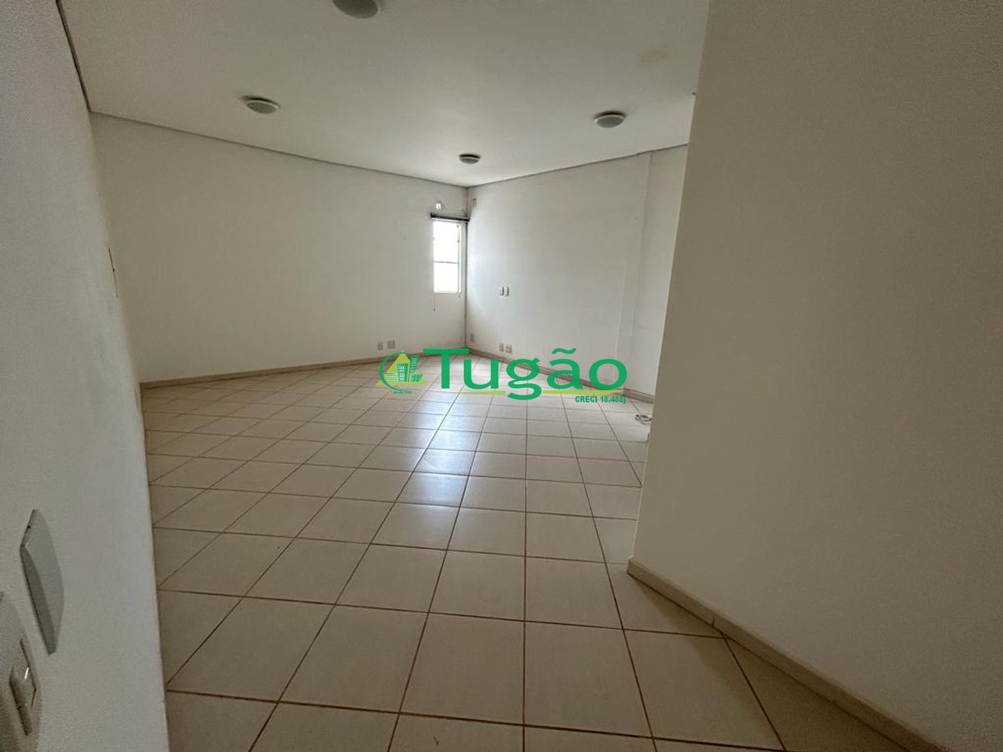 Conjunto Comercial / Sala com 20 quartos à venda, 525m² — foto 28 de 29