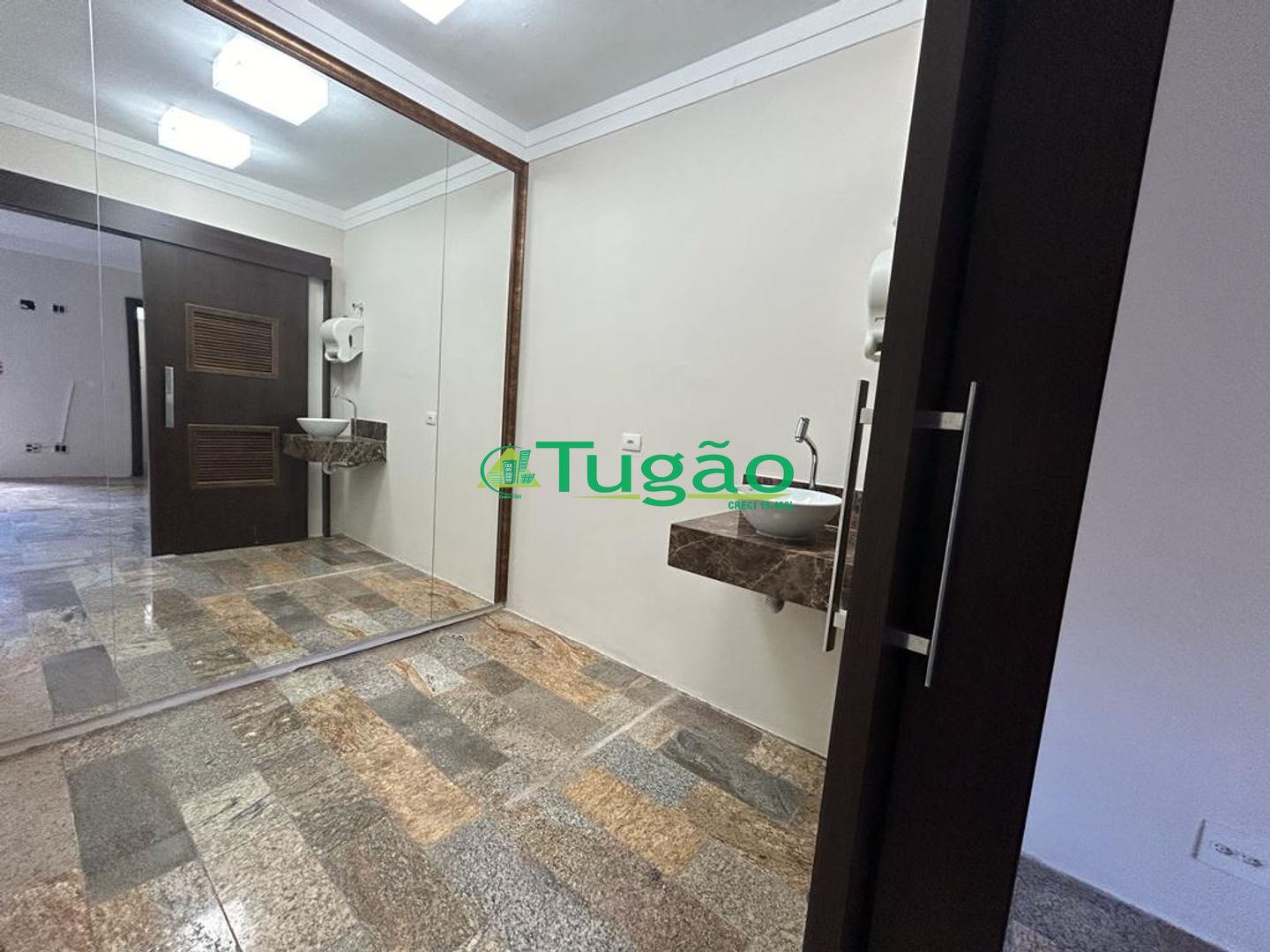 Conjunto Comercial / Sala com 20 quartos à venda, 525m² — foto 18 de 29
