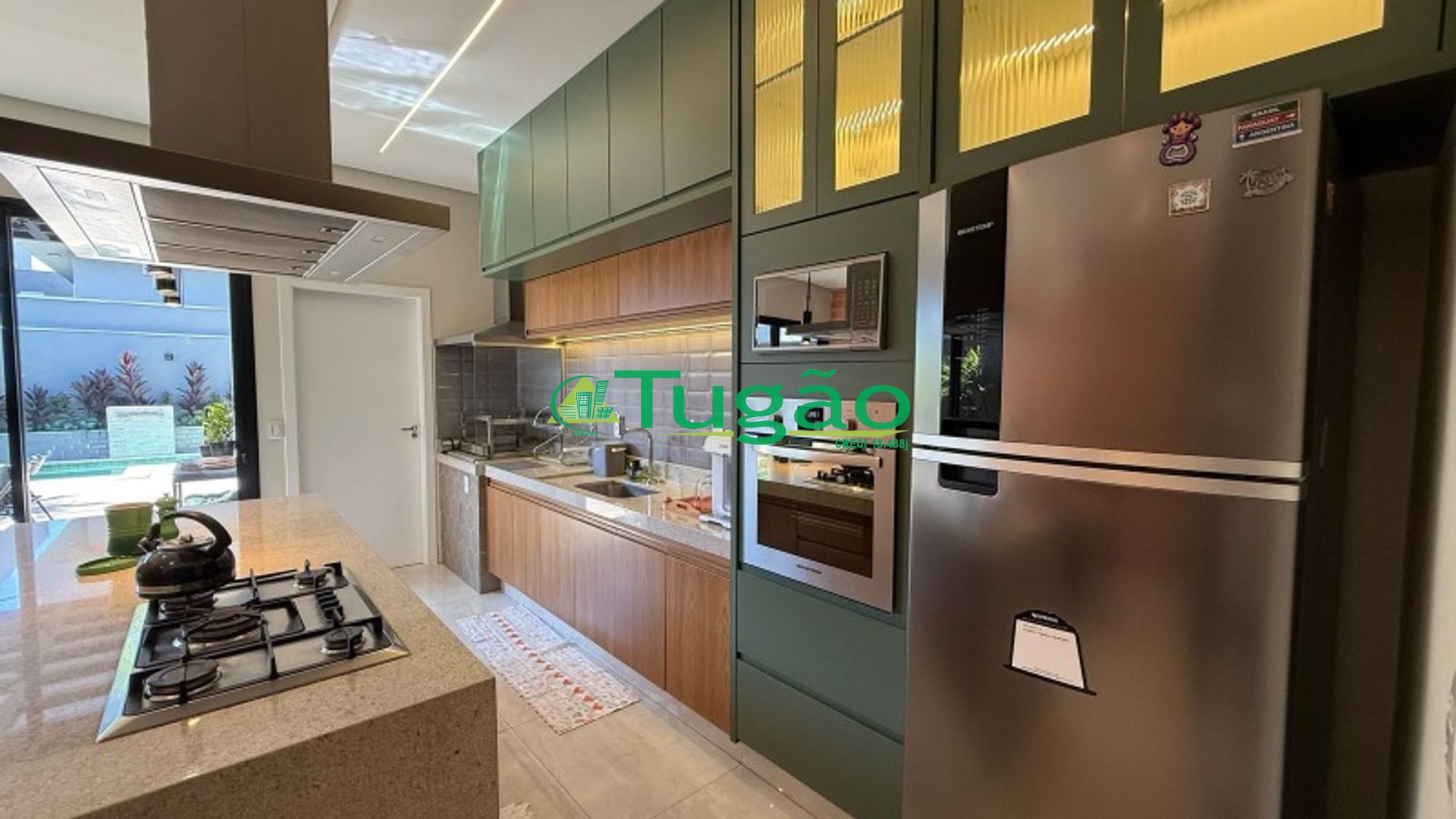 Casa de Condomínio com 3 quartos à venda, 200m² — foto 20 de 41