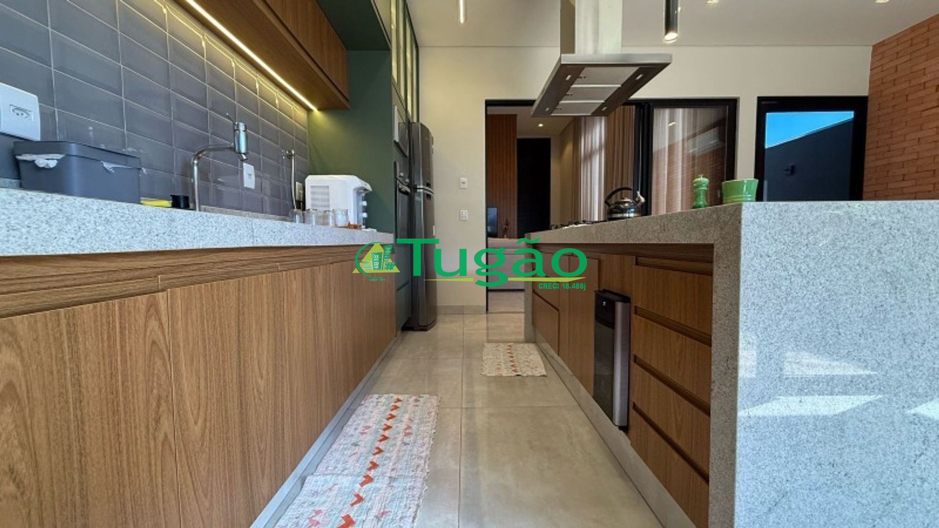 Casa de Condomínio com 3 quartos à venda, 200m² — foto 15 de 41