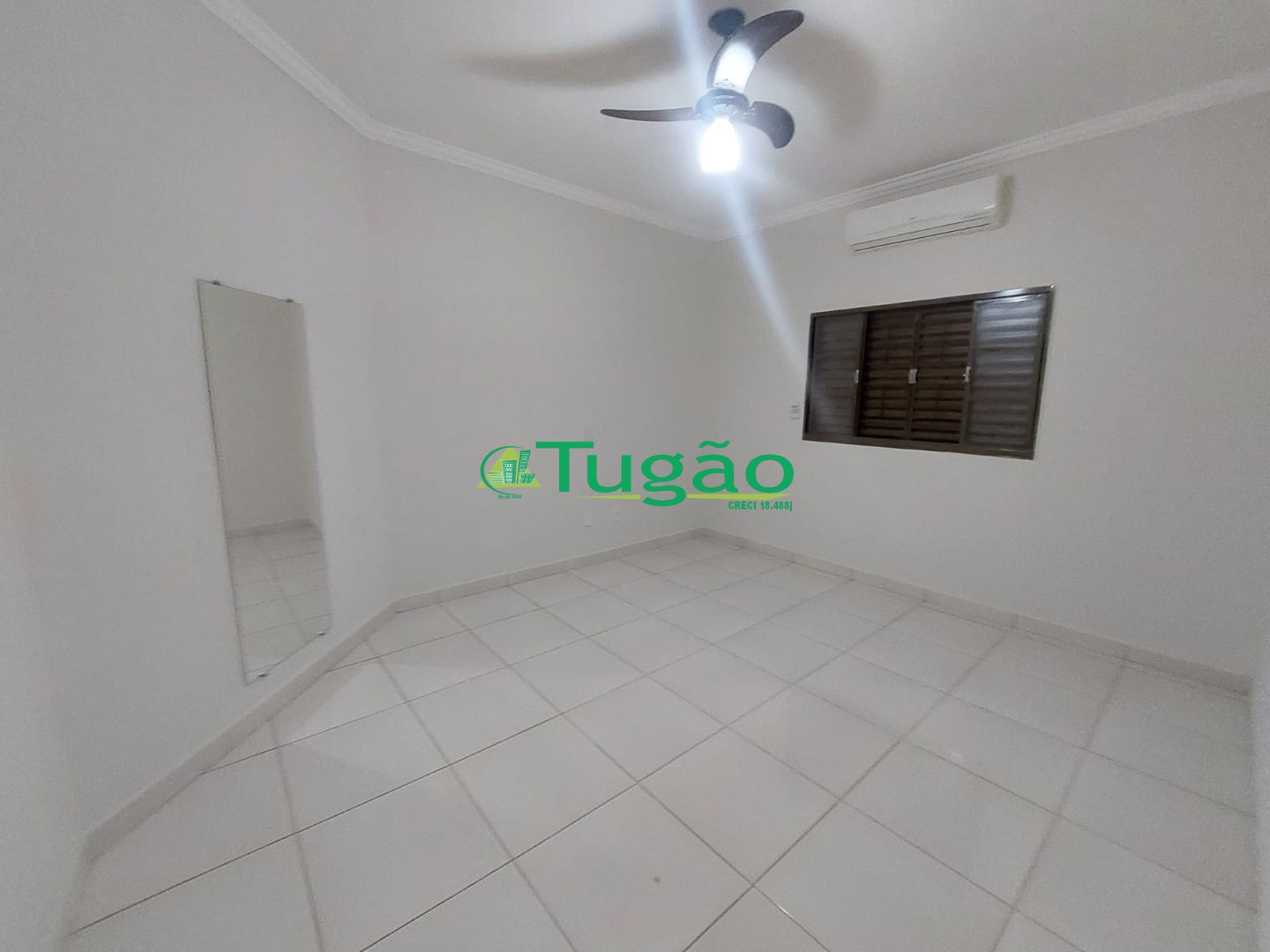 Casa com 3 quartos à venda, 95m² — foto 3 de 12