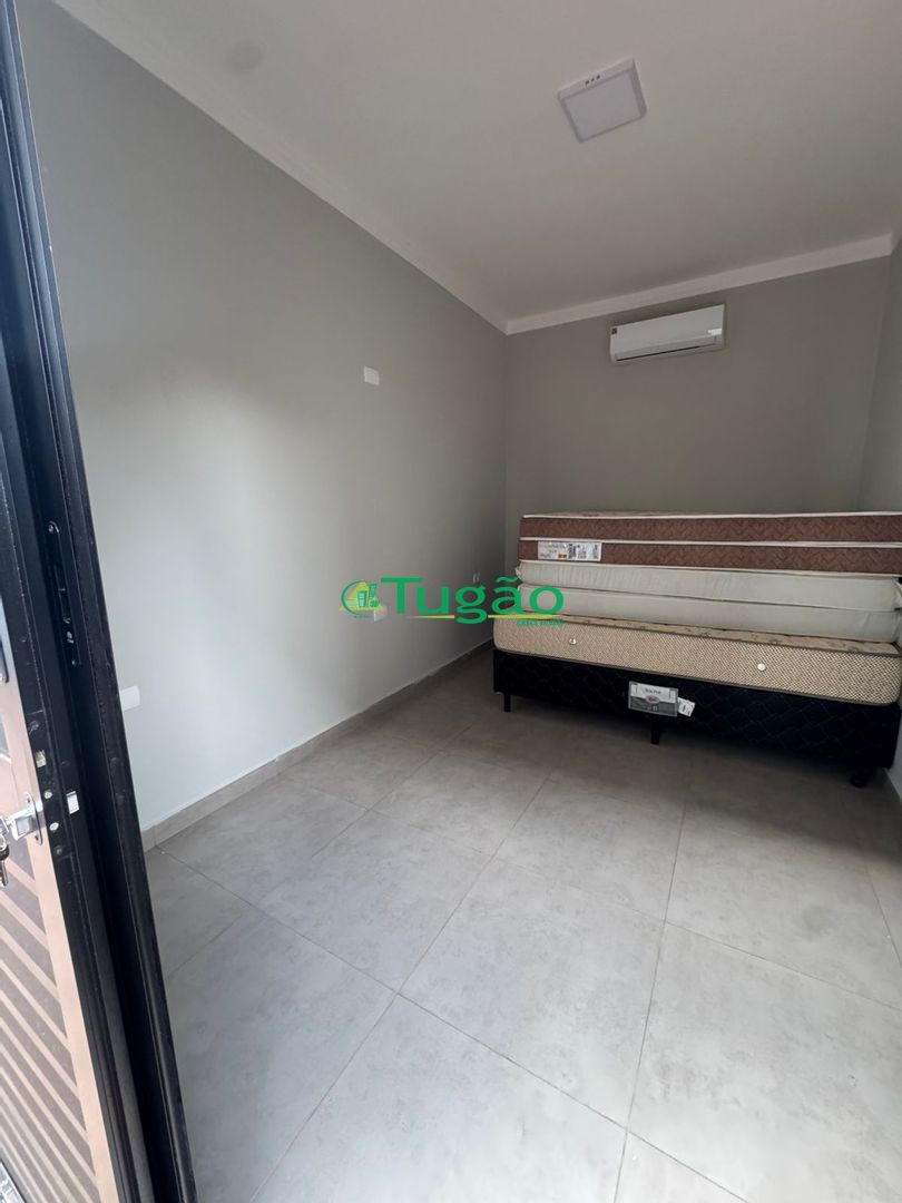 Fazenda / Sítio / Chácara com 3 quartos à venda, 140m² — foto 1 de 18