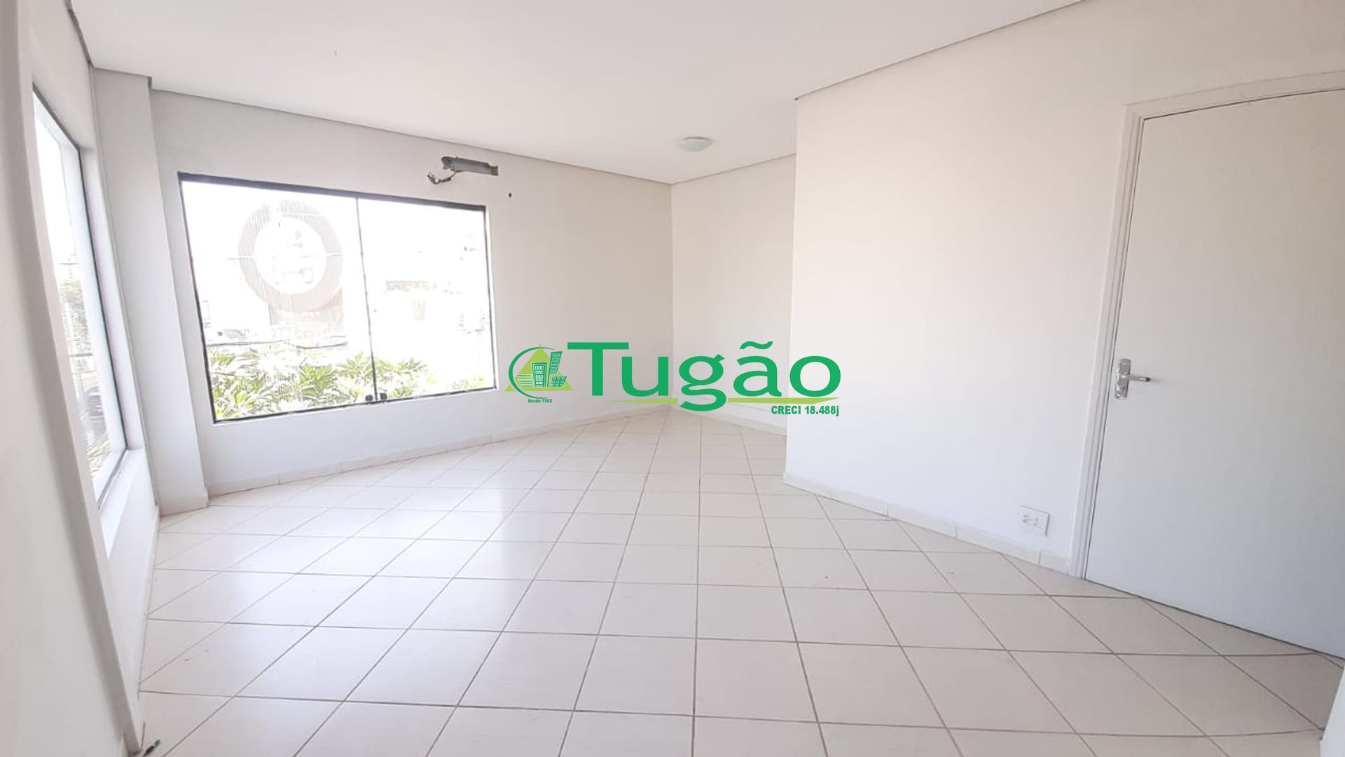 Conjunto Comercial / Sala  para aluguel, 100m² — foto 2 de 8