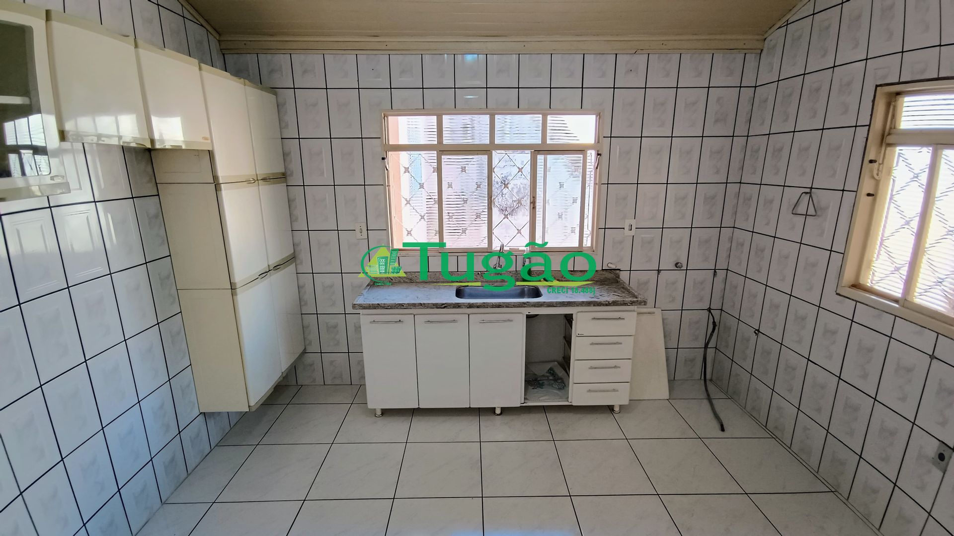 Casa com 3 quartos à venda, 119m² — foto 2 de 15