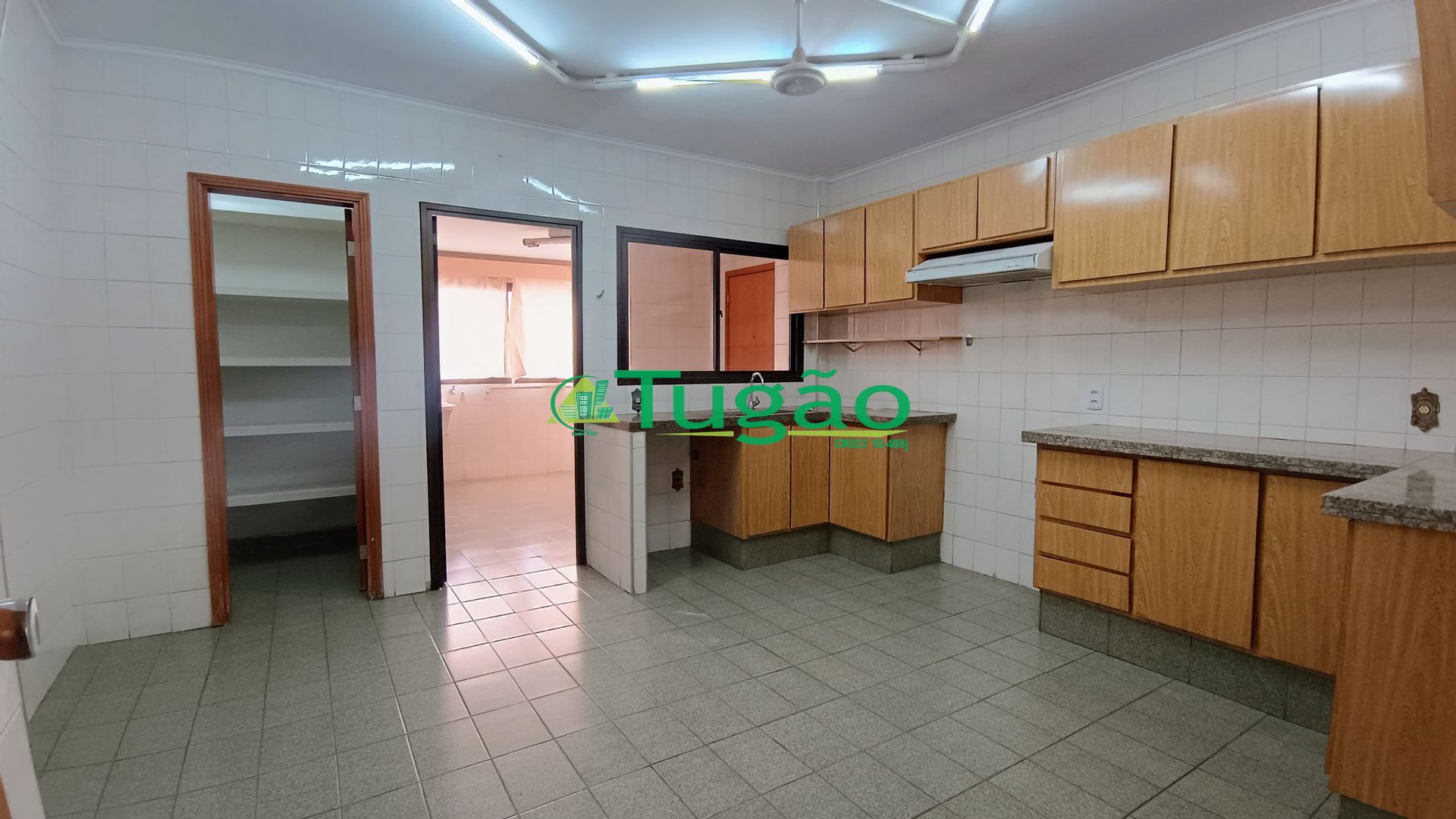 Apartamento com 3 quartos à venda, 147m² — foto 2 de 13