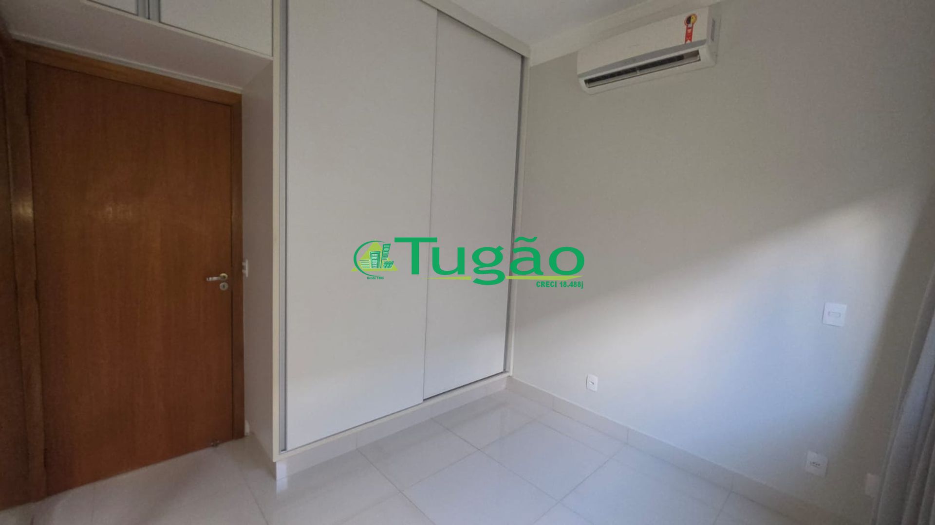 Casa de Condomínio com 4 quartos à venda, 278m² — foto 8 de 24