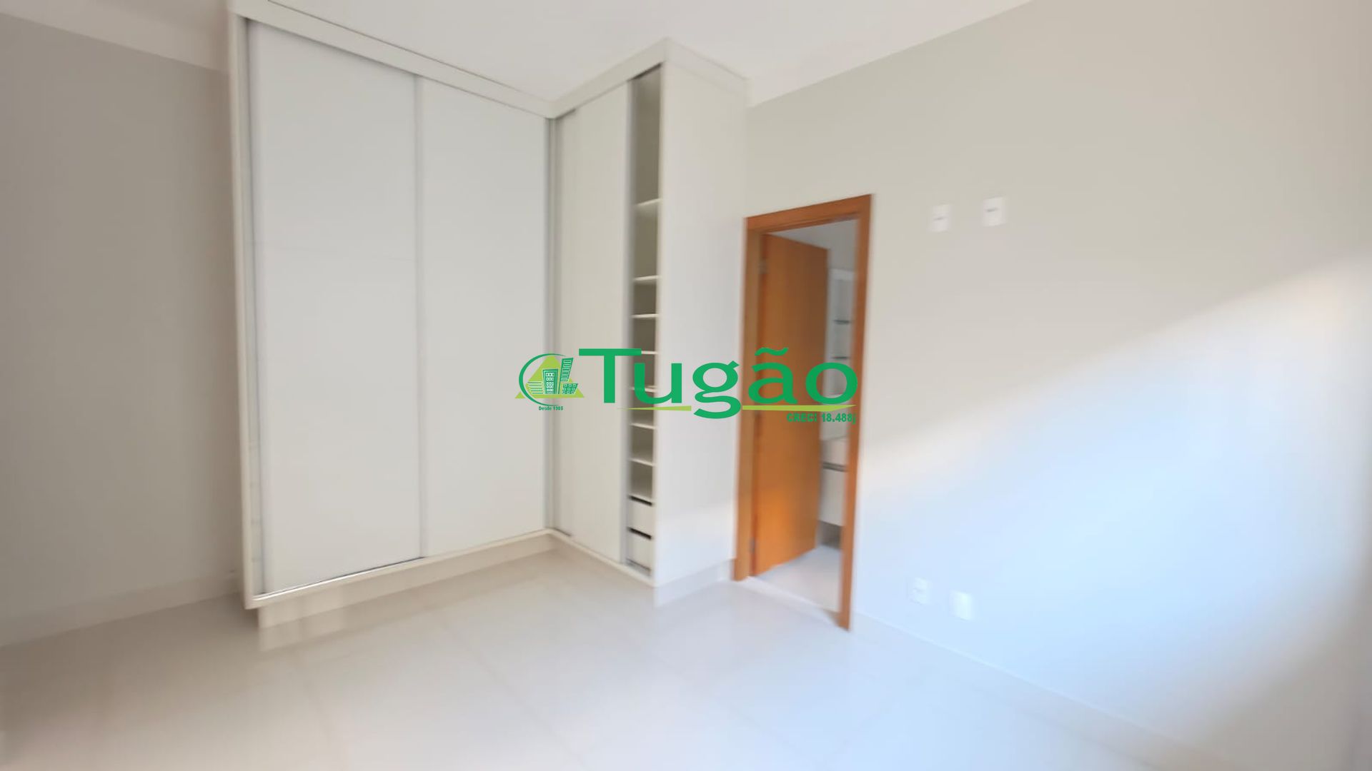 Casa de Condomínio com 4 quartos à venda, 278m² — foto 10 de 24