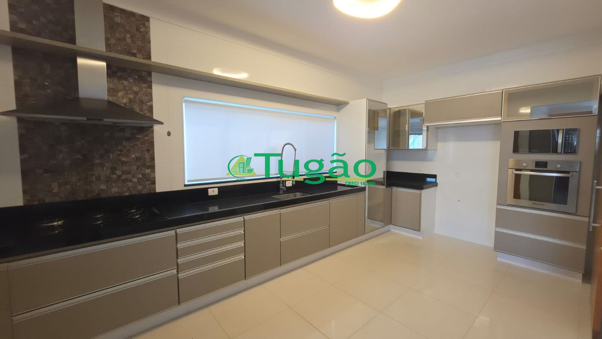 Casa de Condomínio com 4 quartos à venda, 278m² — foto 12 de 24