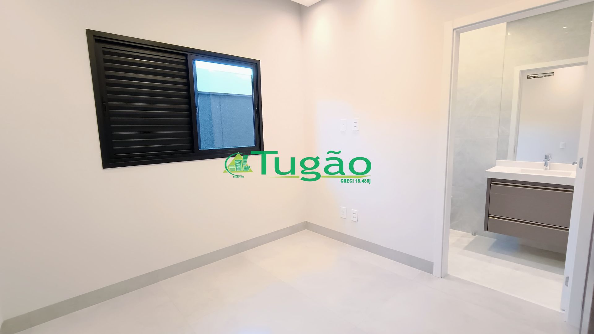Casa de Condomínio com 3 quartos à venda, 215m² — foto 19 de 26