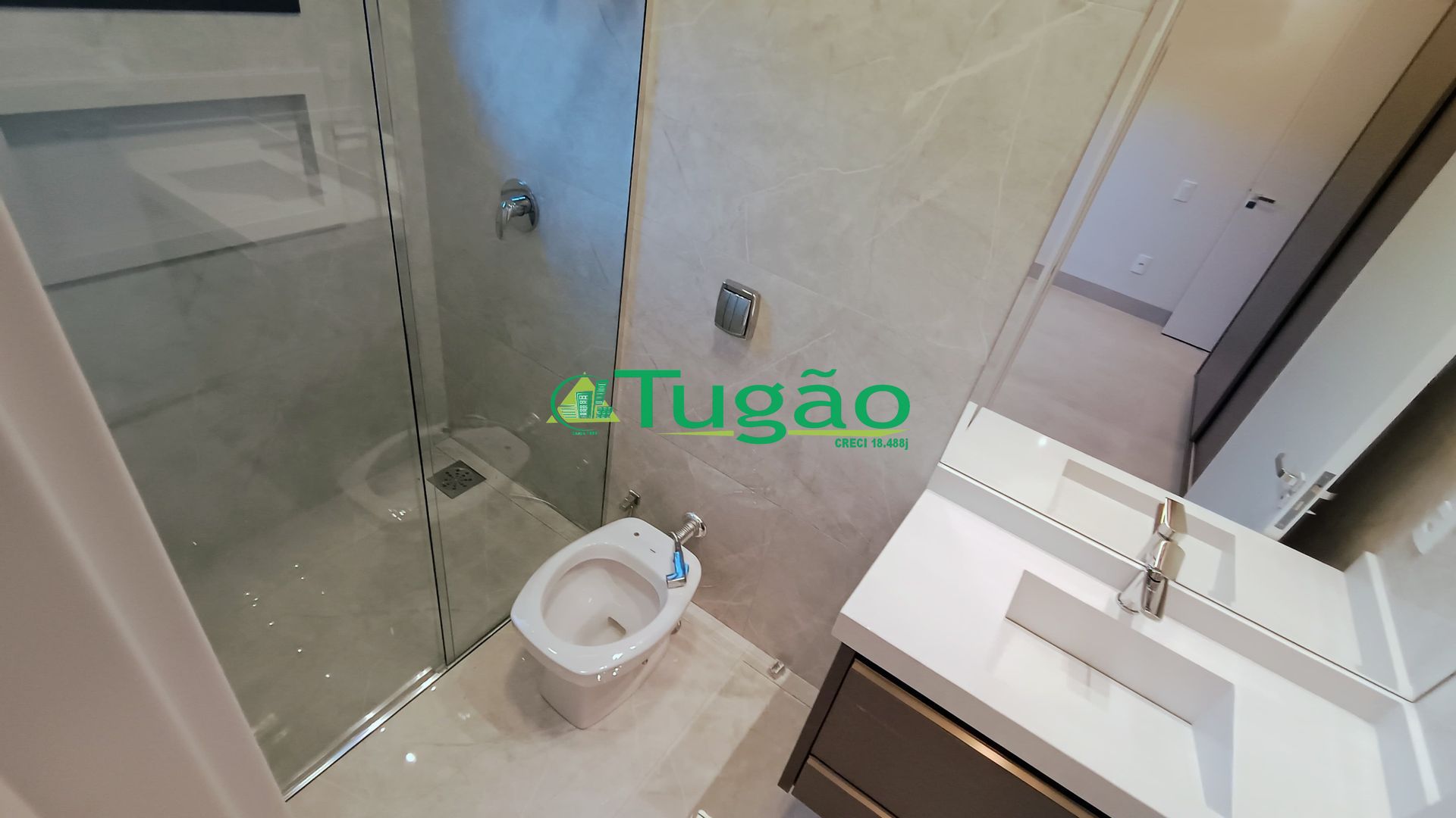 Casa de Condomínio com 3 quartos à venda, 215m² — foto 22 de 26