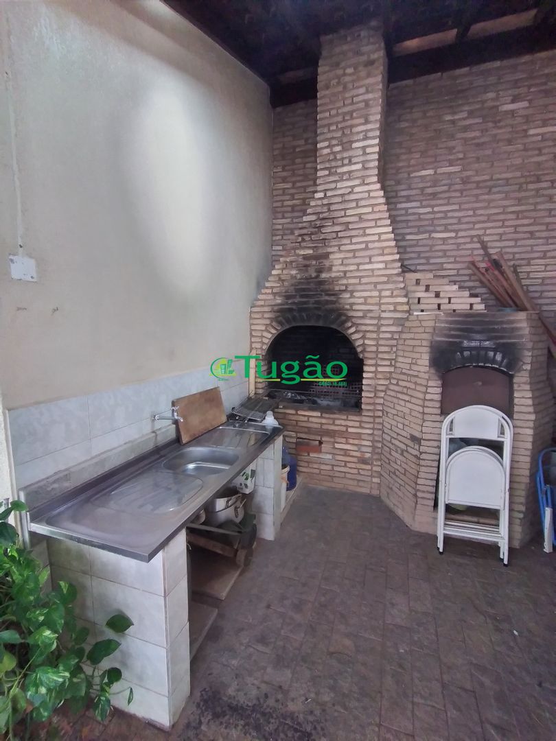 Casa com 4 quartos à venda, 324m² — foto 24 de 37