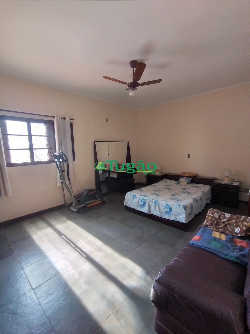 Casa com 4 quartos à venda, 324m² — foto 27 de 37