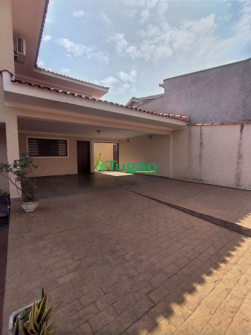 Casa com 4 quartos à venda, 324m² — foto 11 de 37