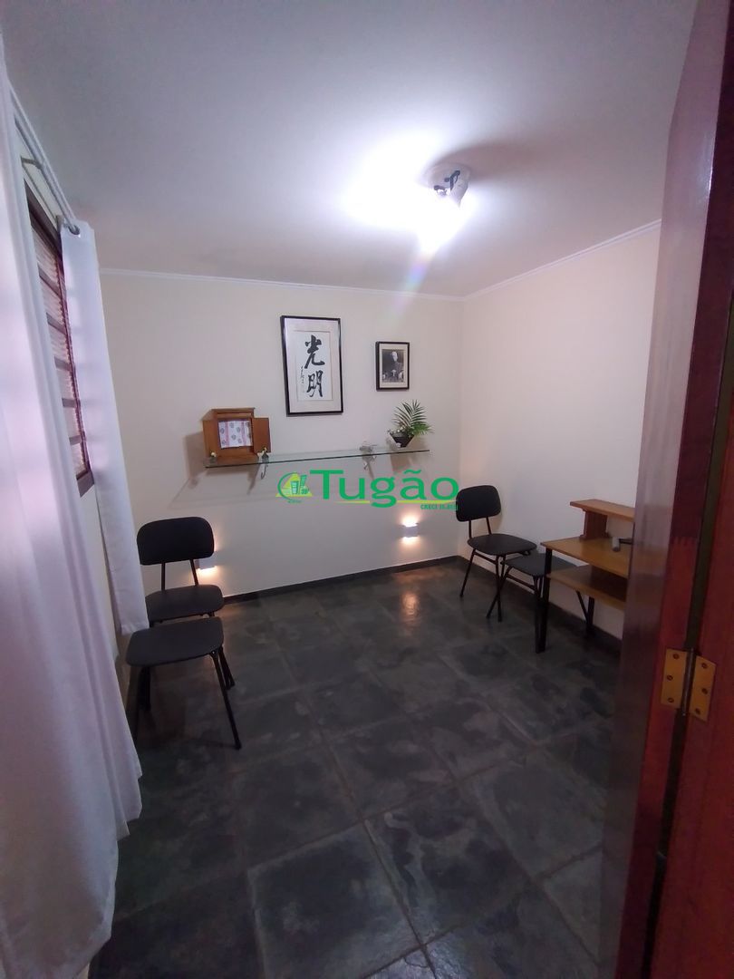 Casa com 4 quartos à venda, 324m² — foto 28 de 37