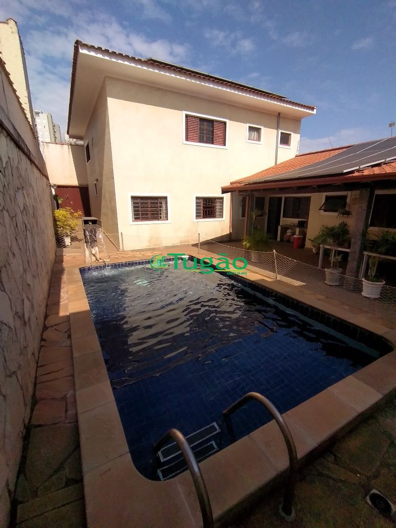Casa com 4 quartos à venda, 324m² — foto 25 de 37
