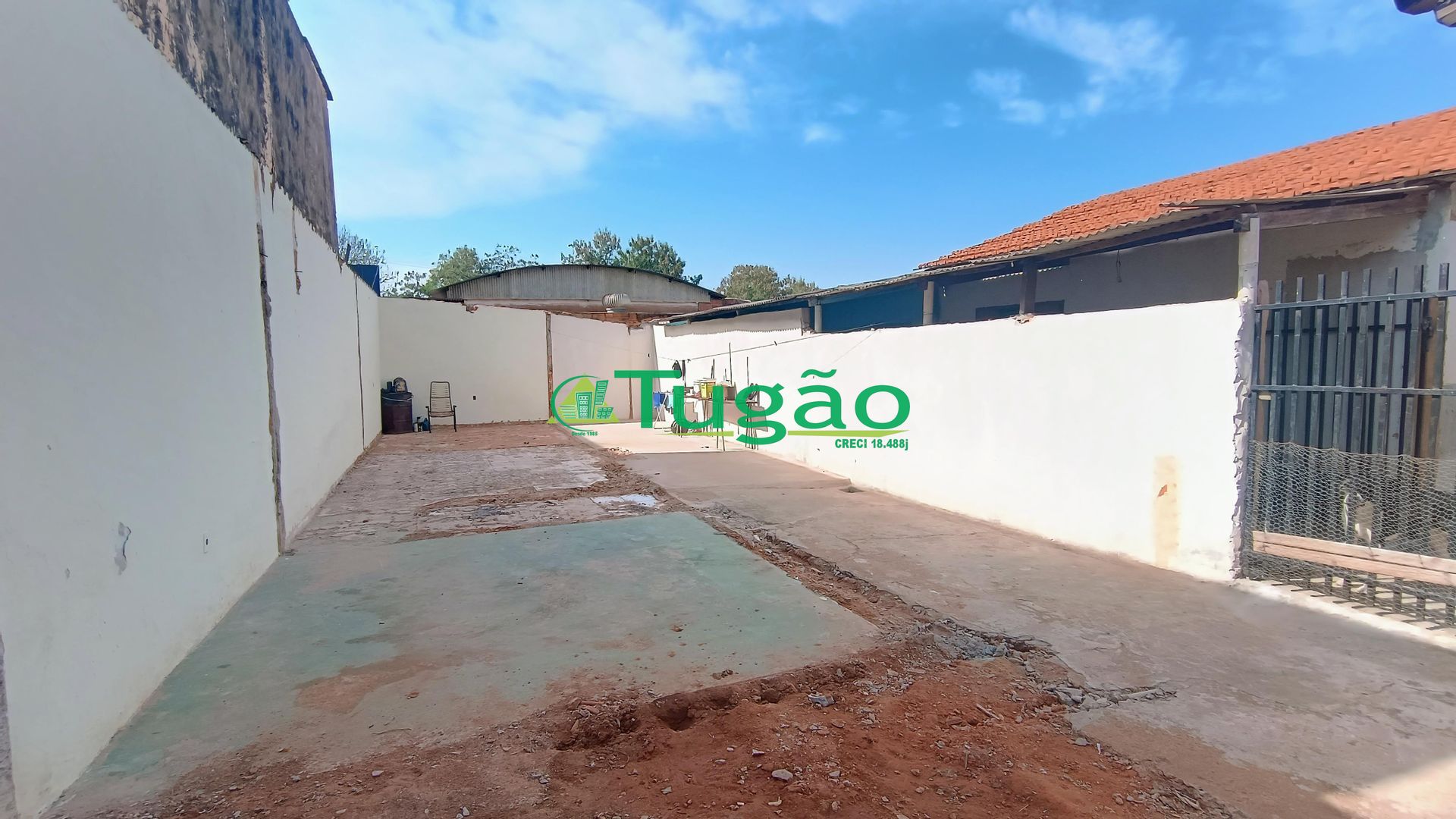 Casa com 6 quartos à venda, 247m² — foto 8 de 8