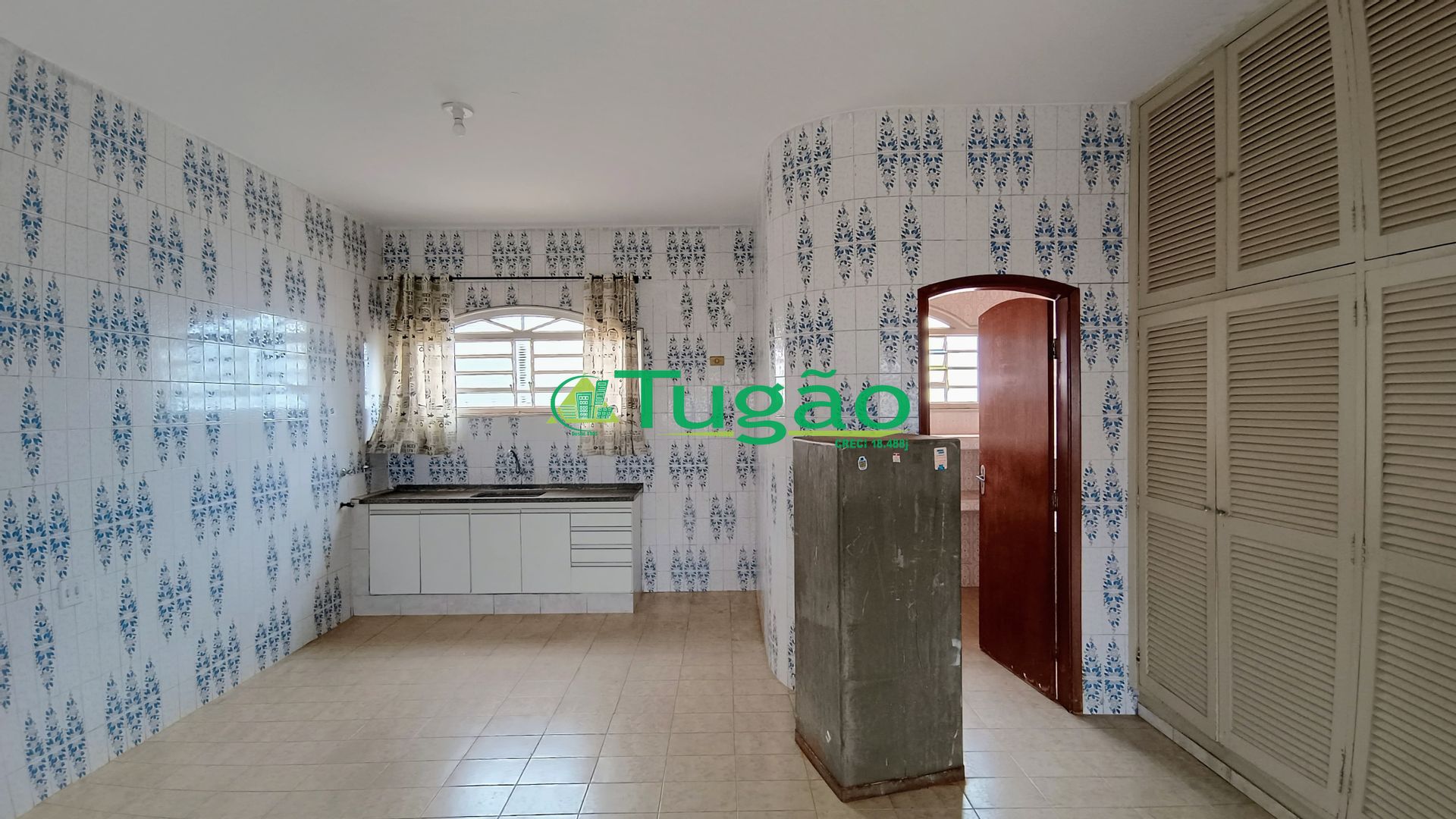 Casa com 3 quartos à venda, 269m² — foto 3 de 19