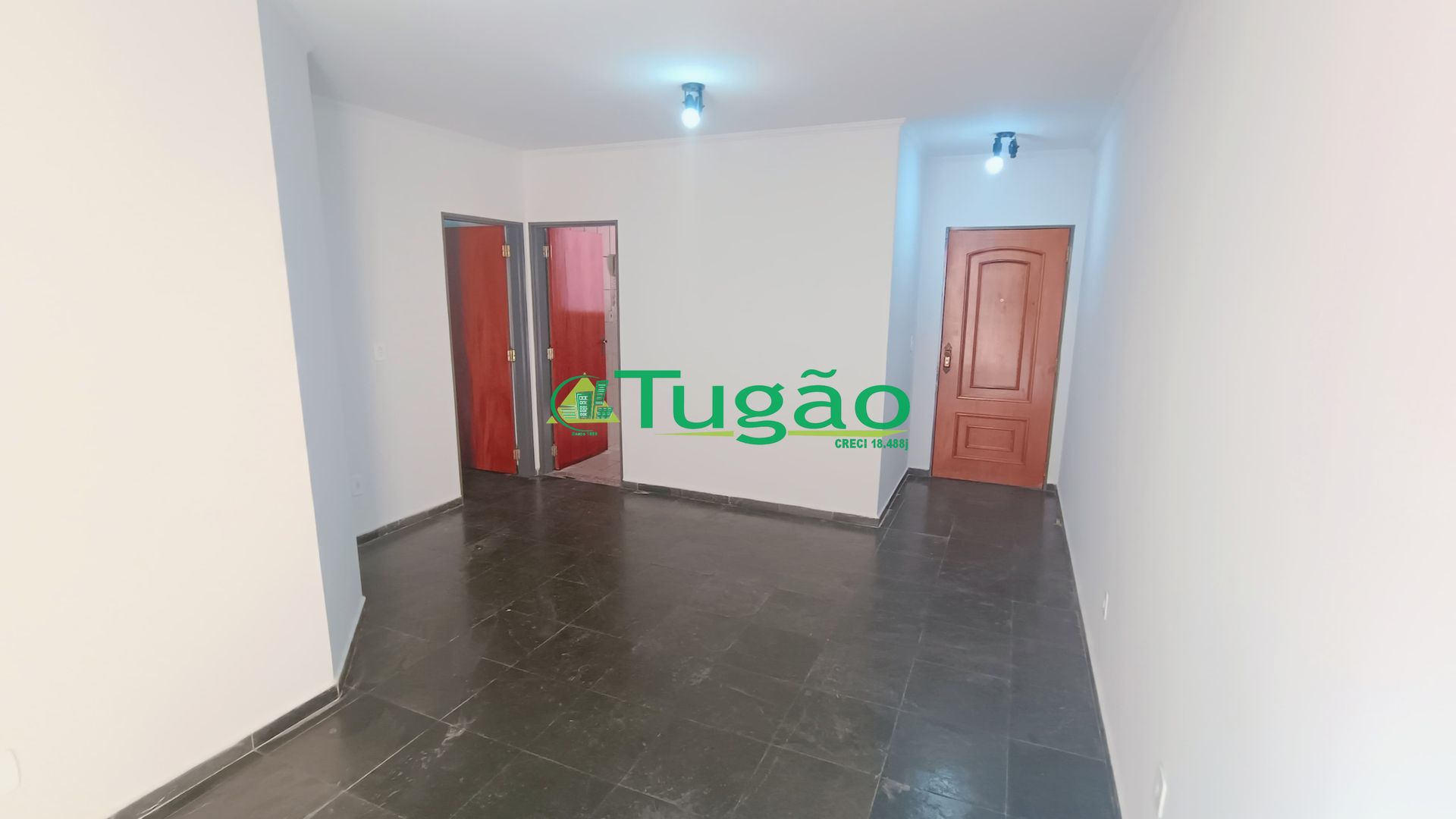 Apartamento com 3 quartos à venda, 81m² — foto 1 de 17