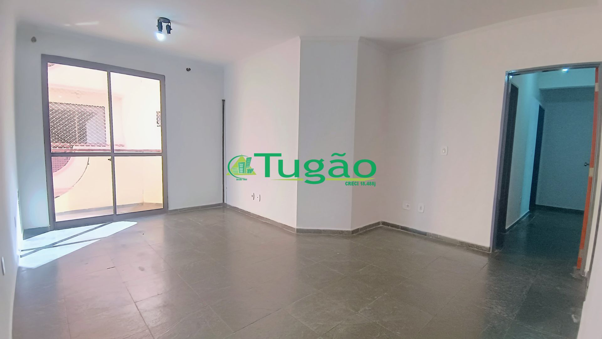 Apartamento com 3 quartos à venda, 81m² — foto 2 de 17