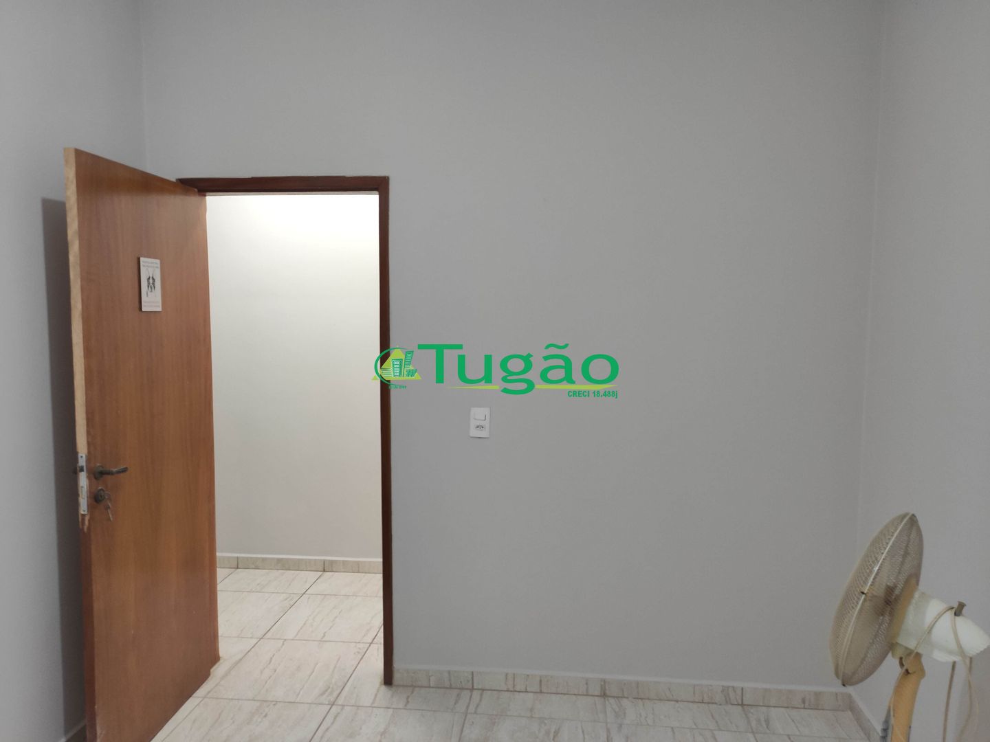 Casa com 4 quartos para aluguel, 220m² — foto 22 de 31