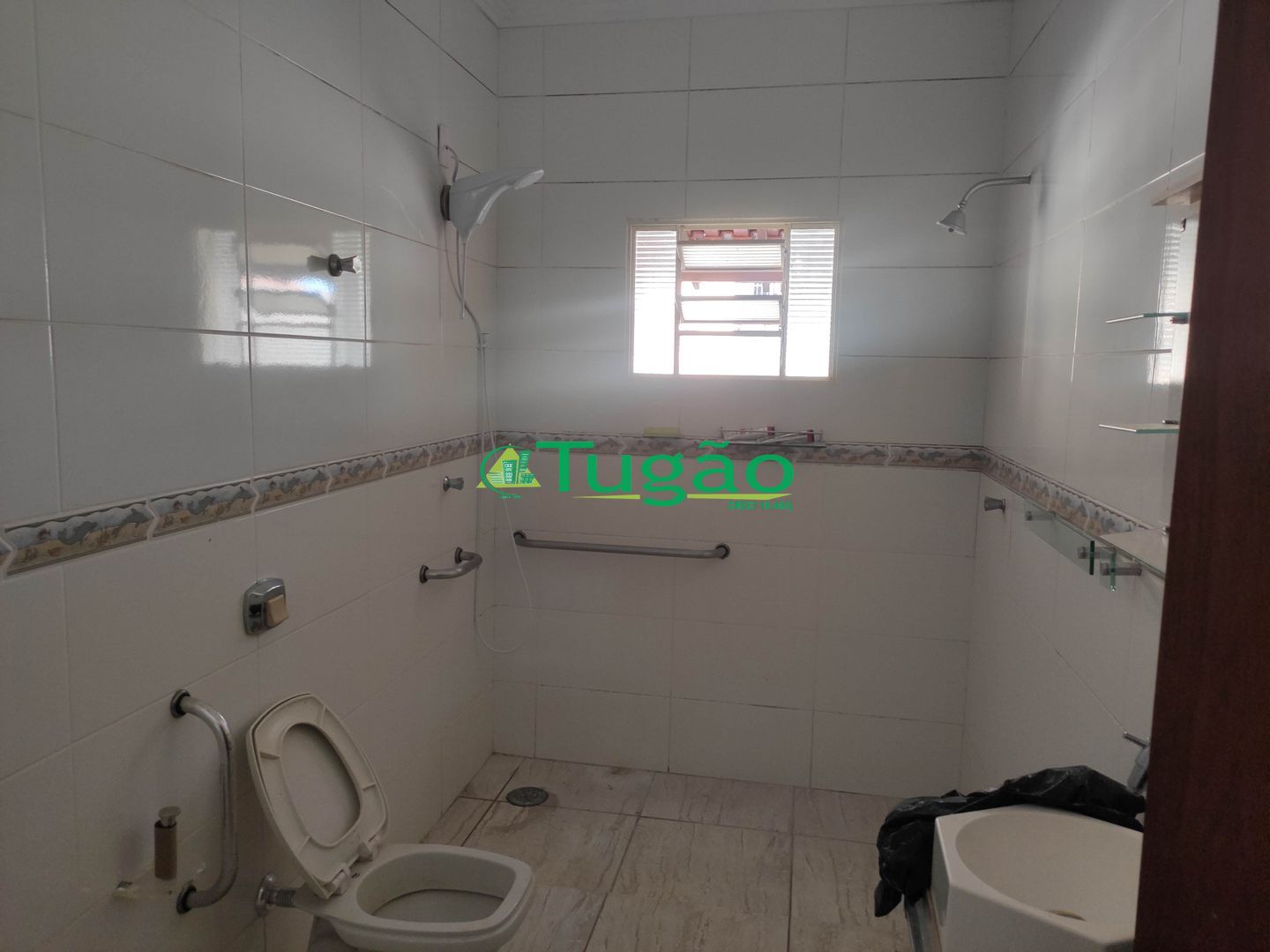 Casa com 4 quartos para aluguel, 220m² — foto 23 de 31