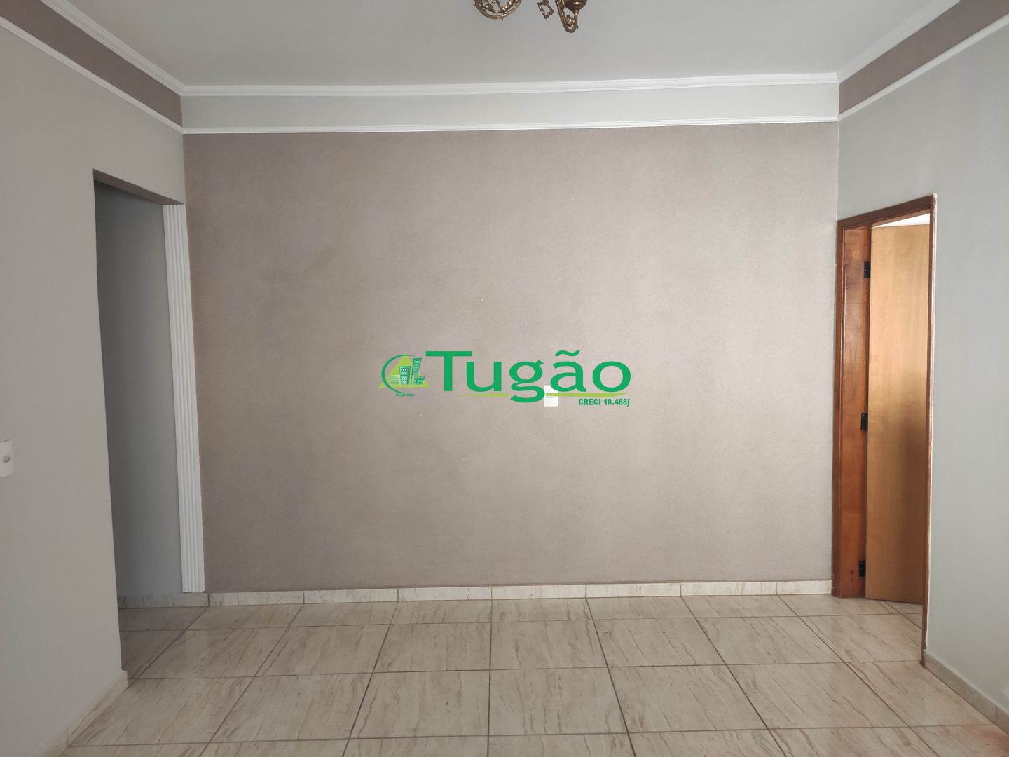 Casa com 4 quartos para aluguel, 220m² — foto 19 de 31